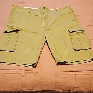 Men's Khaki Cargo Shorts